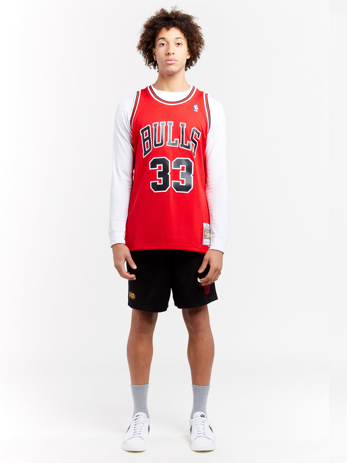 BULLS PIPPIN 97-98 ROAD JERSEY