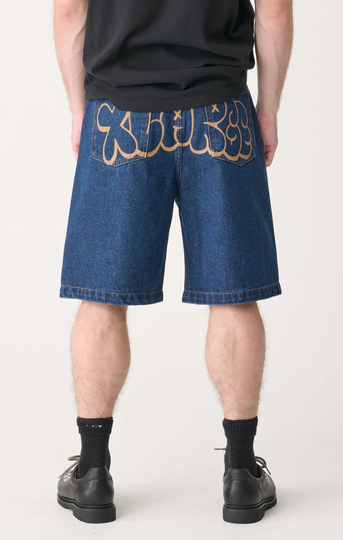 Burst Bull Denim 91 Short