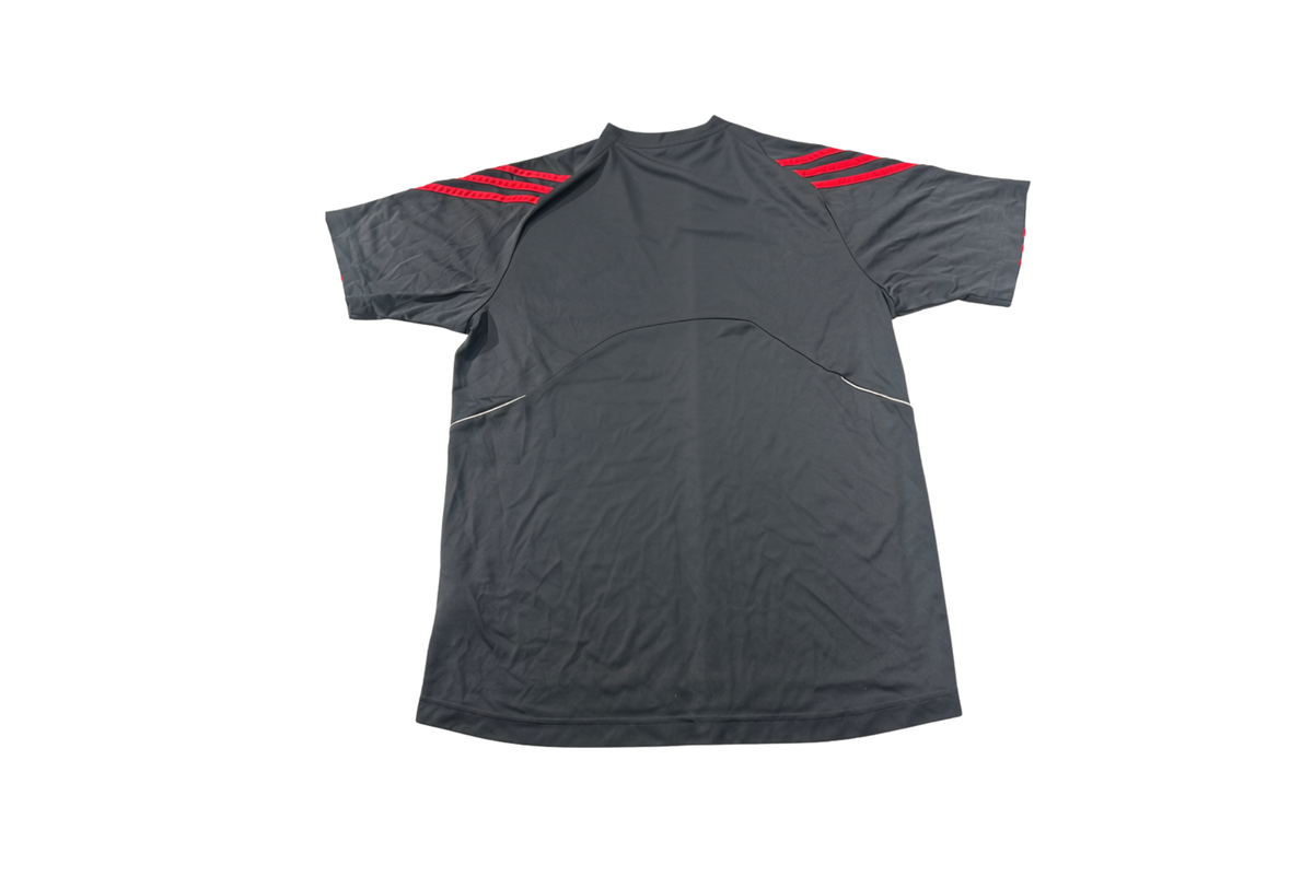 ADIDAS T-SHIRT