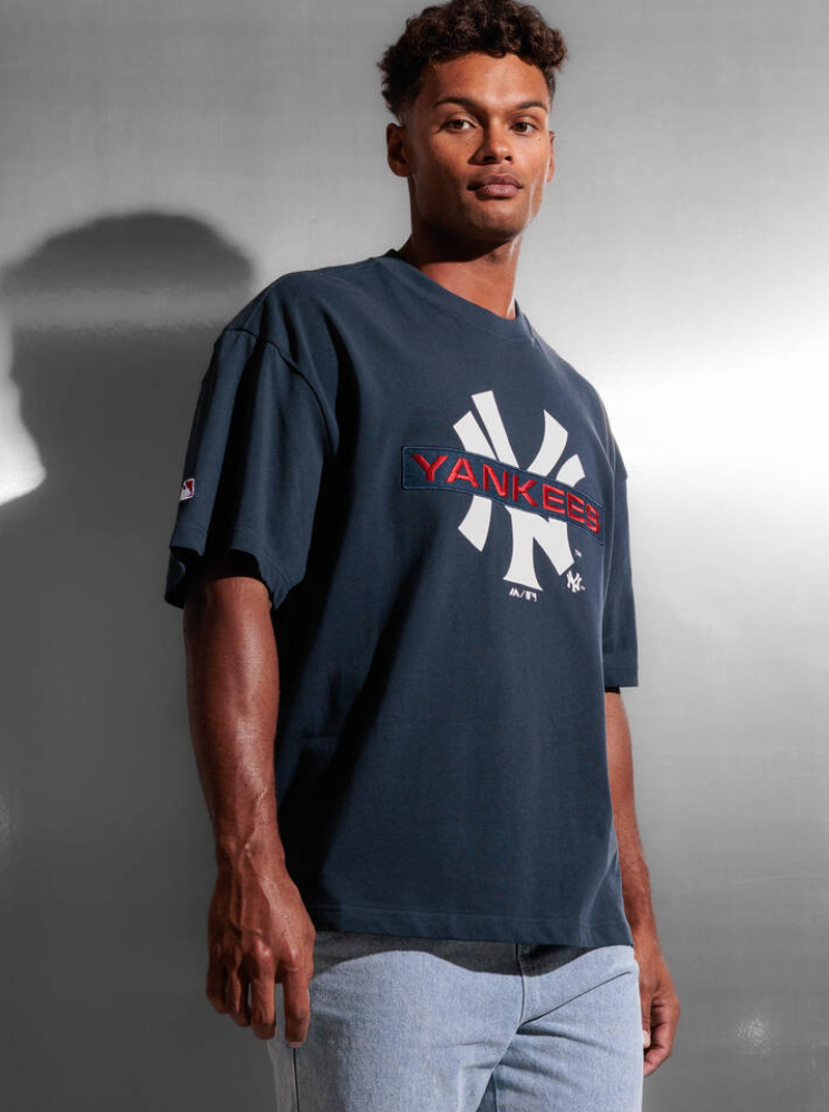 New York Yankees  BOX TEE